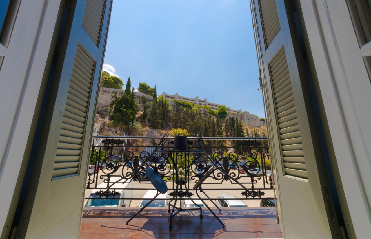 Pension Nikolaos นาฟปลิโอ ภายนอก รูปภาพ